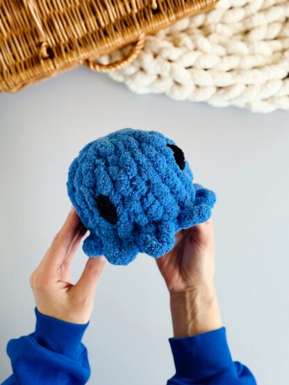 Braid it yourself guide: hand braided bee mascot (Kopia) (Kopia) (Kopia) - Image 5