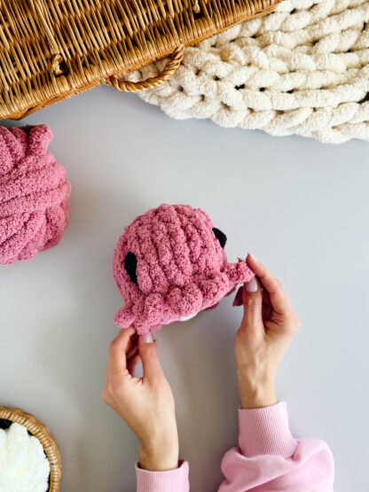 Braid it yourself guide: hand braided bee mascot (Kopia) (Kopia) (Kopia) - Image 6