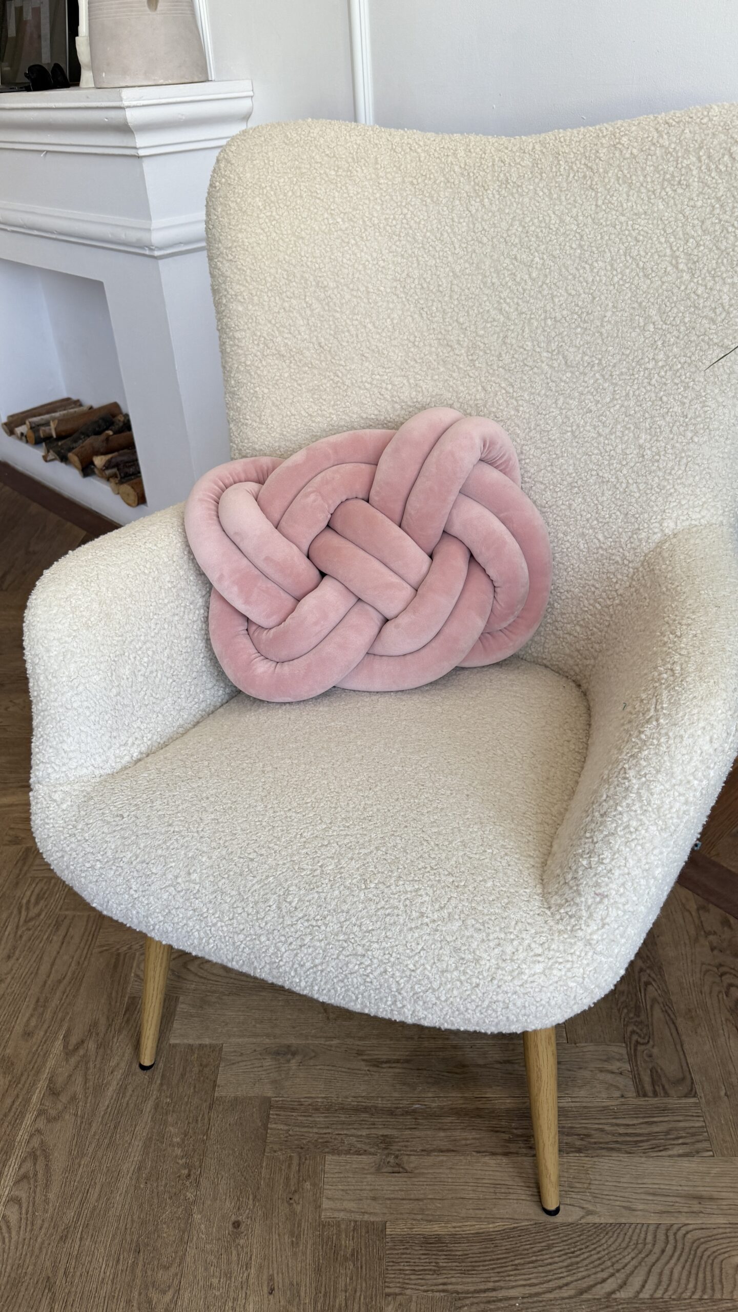 Poradniki DIY poduszka supeł – precel, kwiatek i piłka – darmowy PDF