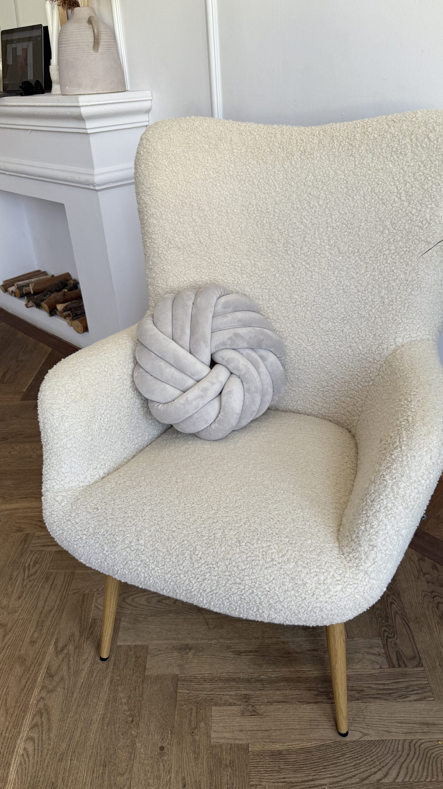 Poradniki DIY poduszka supeł – precel, kwiatek i piłka – darmowy PDF