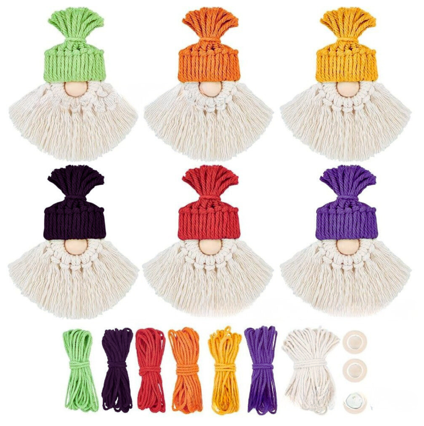 Zdjecie przedstawia krasnoludka w żółtej czapce