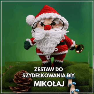 Szydełkowy Mikołaj amigurumi w czerwonym stroju z brodą i okularami – projekt z zestawu DIY